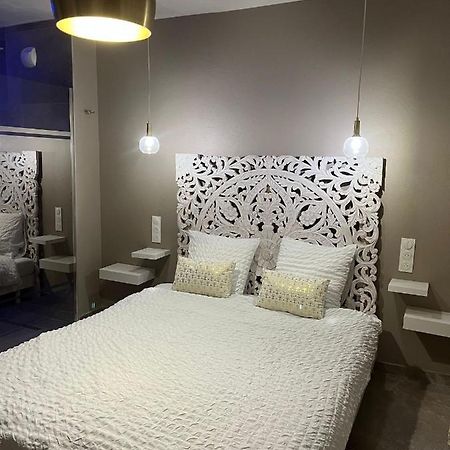 Love Room Mille Et Une Nuits Narbona Exterior foto